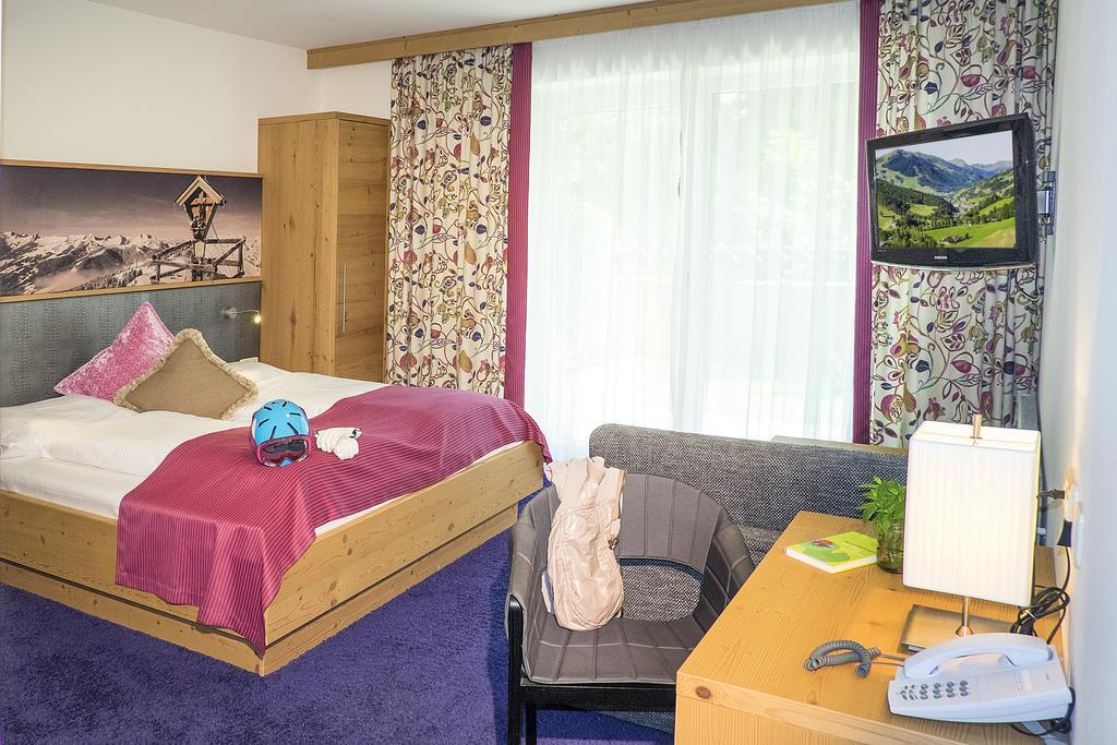 Hotel Talblick Saalbach-Hinterglemm Exterior photo